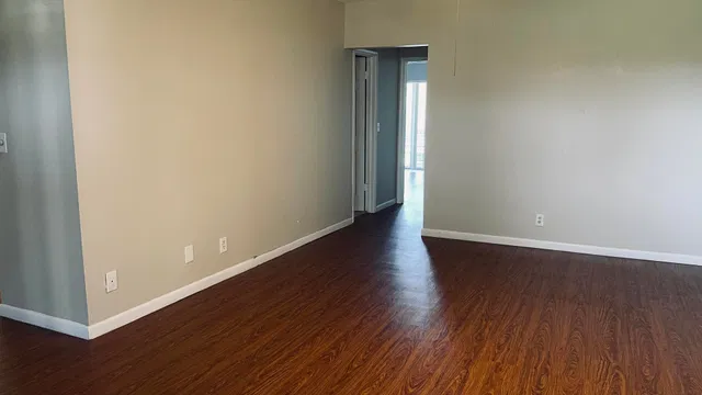 Residence photo 6