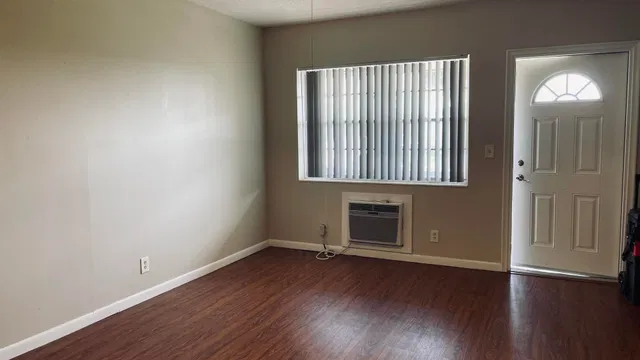 Residence photo 7