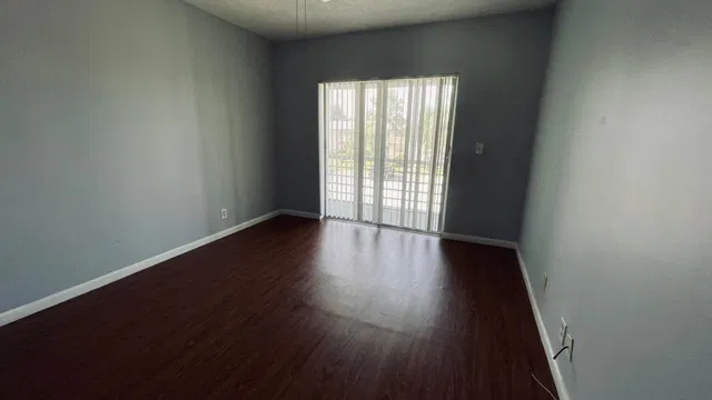 Residence photo 8