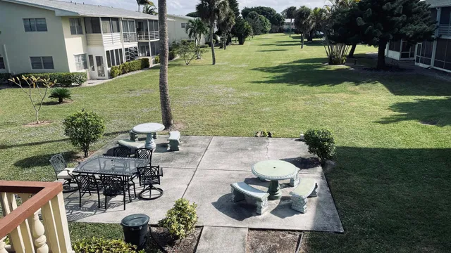 Residence photo 15