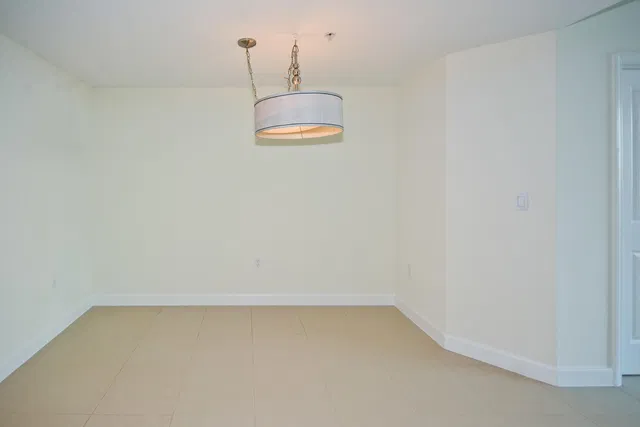 The Edge Unit 841 photo 18