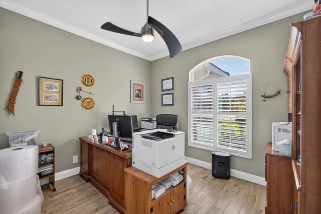  Residence photo 26