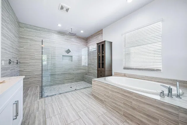 Residence photo 12