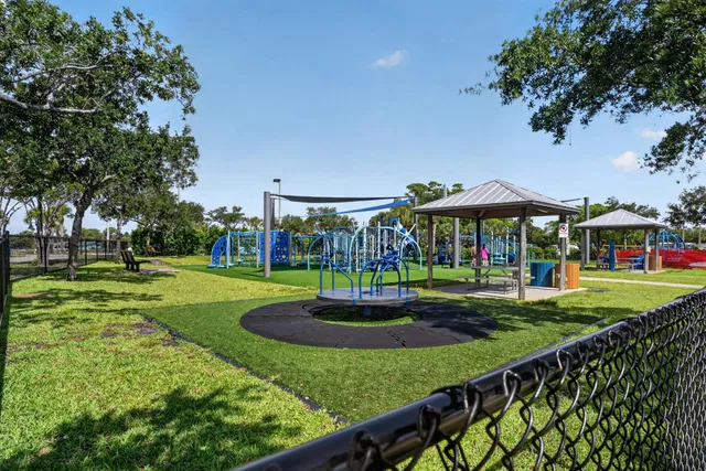Village of North Palm Beach Residence photo 15