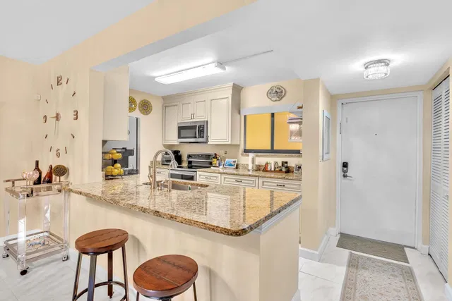 Unit 105 photo 13