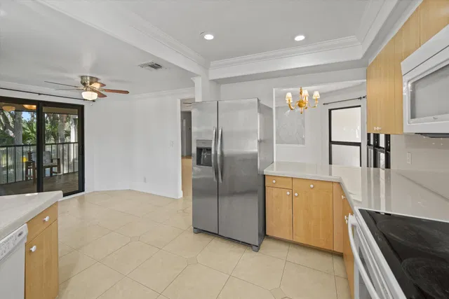 PGA National Palm Beach Gardens Unit 1160 photo 5