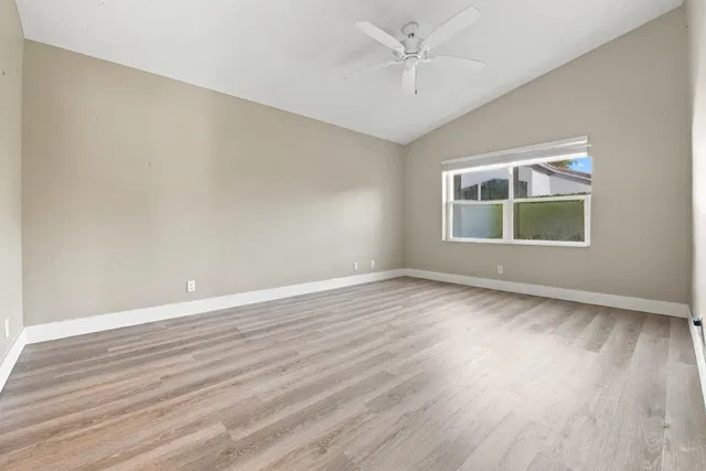 Residence photo 27
