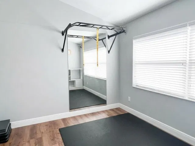Residence photo 16