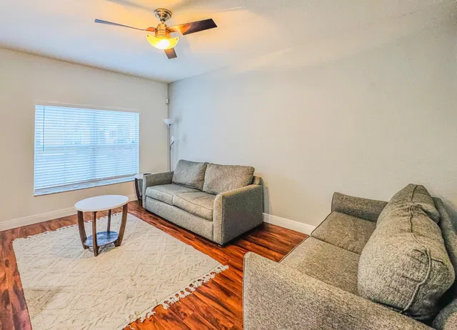  Residence photo 5