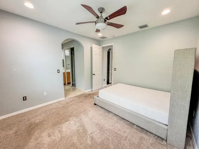  Residence photo 11