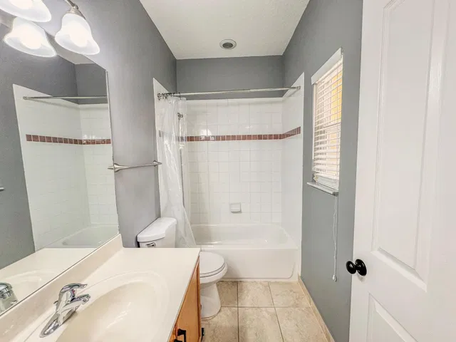  Residence photo 17