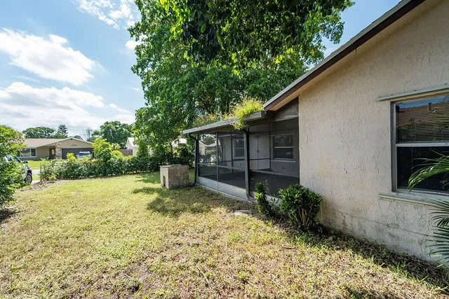 Residence photo 5