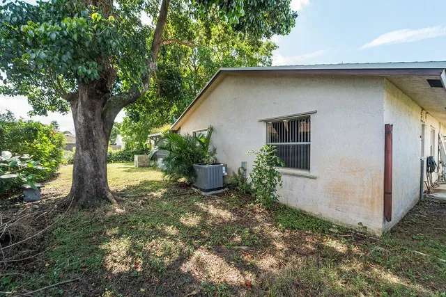 Residence photo 6