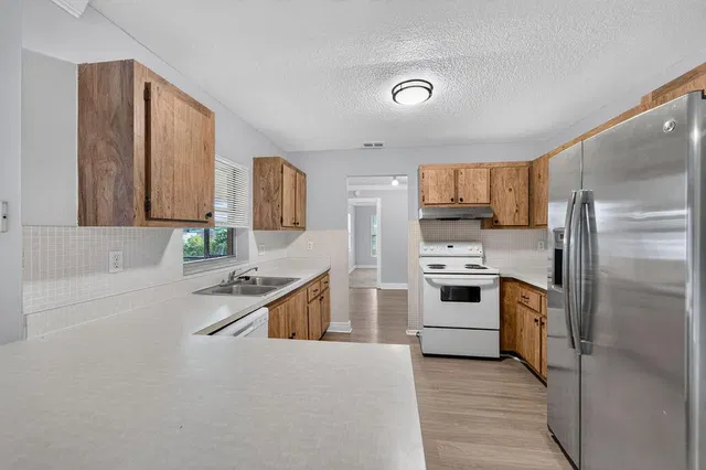 Residence photo 12