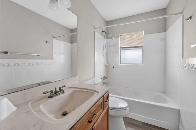 Residence photo 22