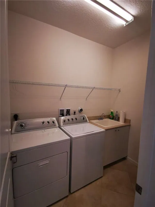 Residence photo 12