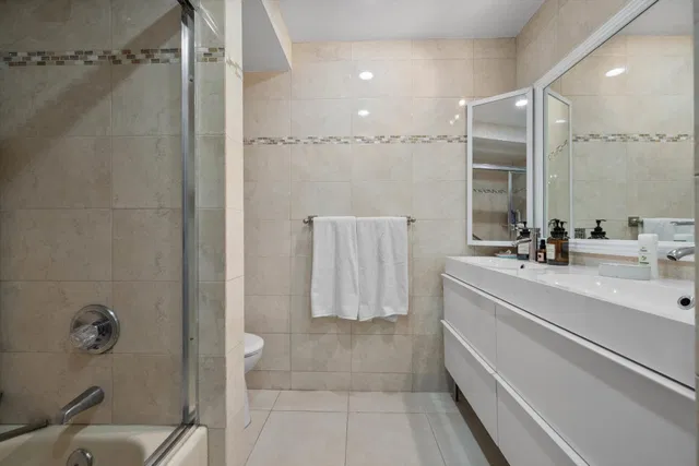 PGA National Palm Beach Gardens Residence photo 27