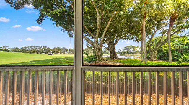 PGA National Palm Beach Gardens Residence photo 32
