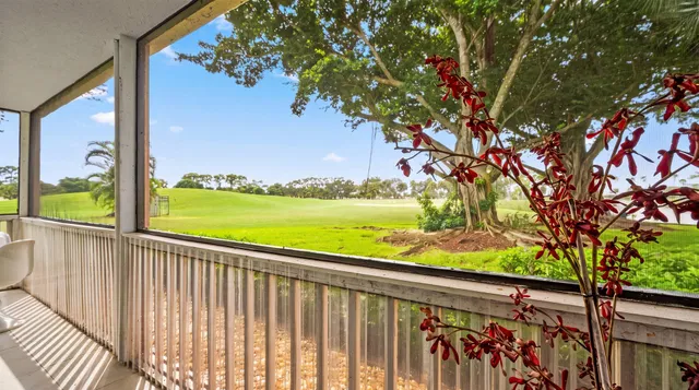 PGA National Palm Beach Gardens Residence photo 33