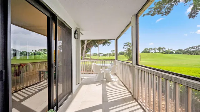 PGA National Palm Beach Gardens Residence photo 34
