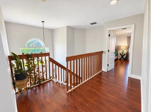  Residence photo 18