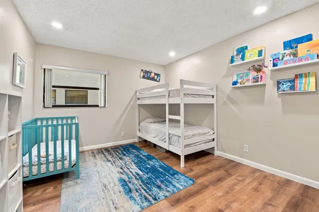 Residence photo 12