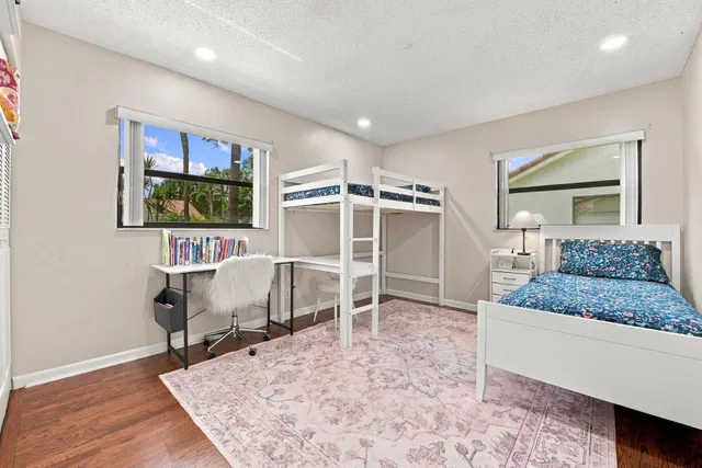 Residence photo 13