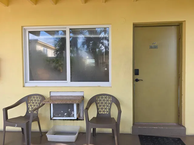 Unit 102 photo 2
