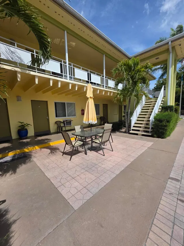 Unit 102 photo 13