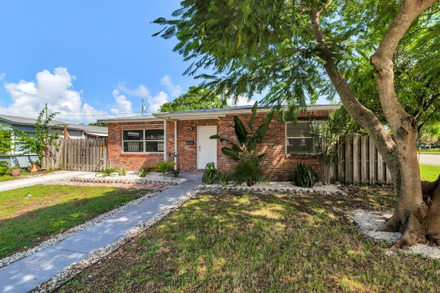 West Palm Beach Residence photo 2