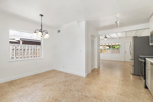 West Palm Beach Residence photo 9