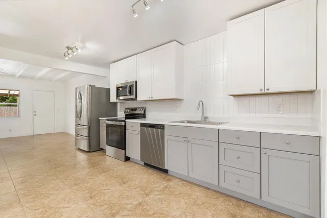 West Palm Beach Residence photo 11