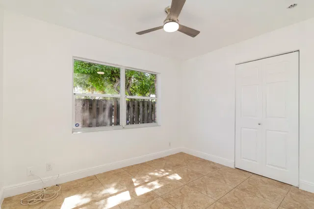 West Palm Beach Residence photo 15