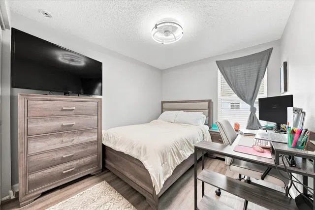 Residence photo 24