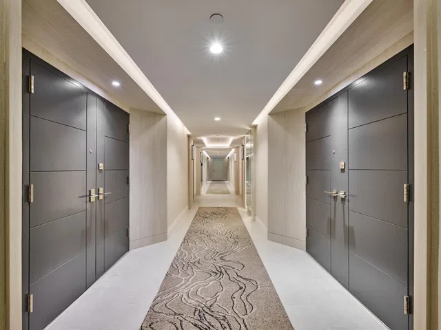 550 S Ocean Boca Unit 1205 photo 27