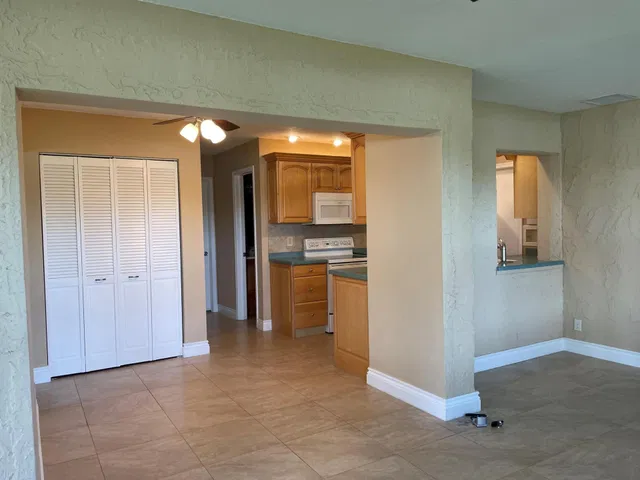 Residence photo 5