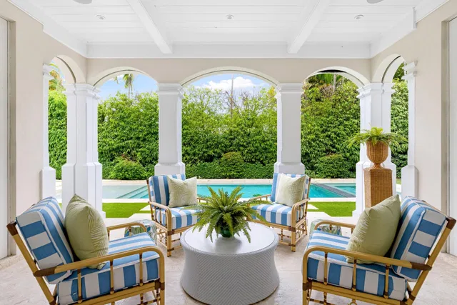 North End Palm Beach Residence photo 2