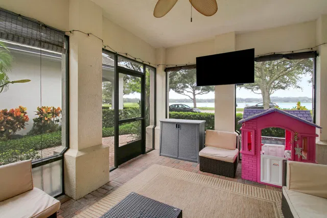 Evergrene Palm Beach Gardens Residence photo 16