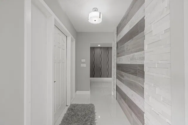  Residence photo 5