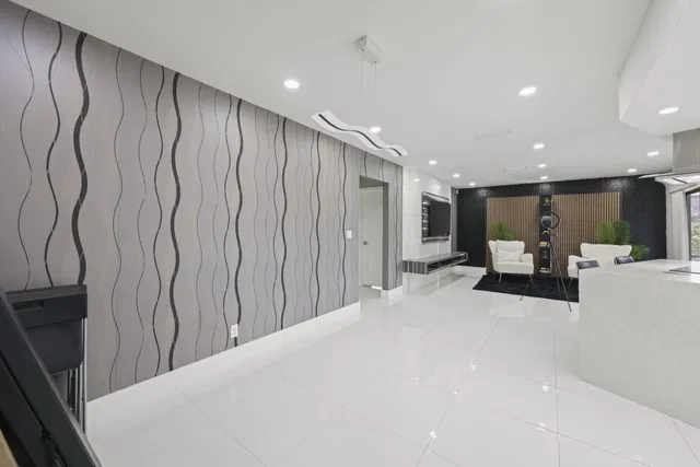 Residence photo 6