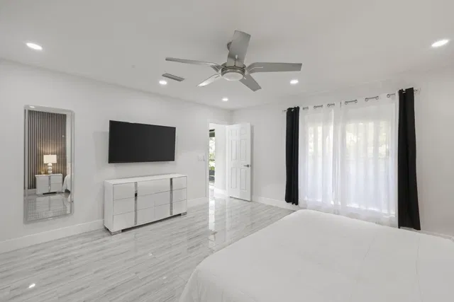  Residence photo 36