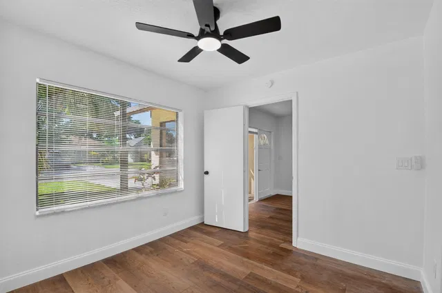  Residence photo 8