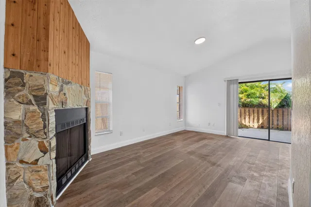 Residence photo 19