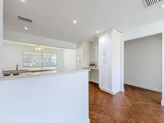  Residence photo 10