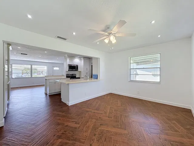  Residence photo 11