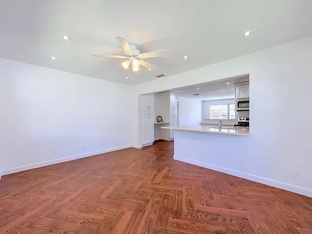  Residence photo 14