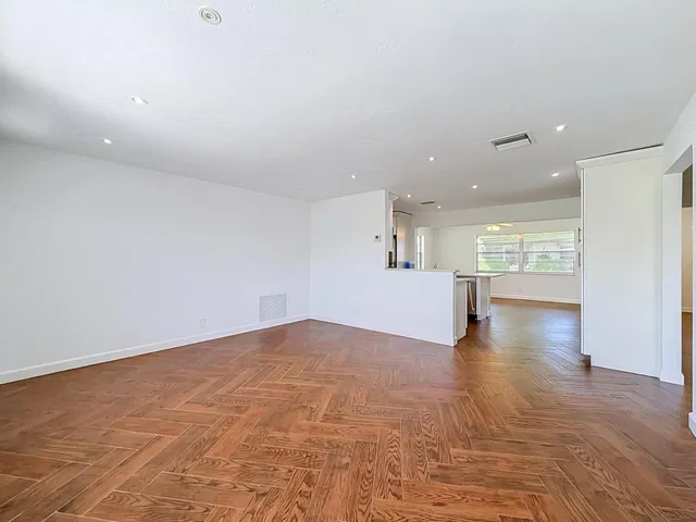  Residence photo 18