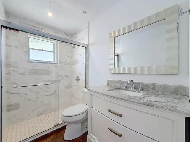  Residence photo 30