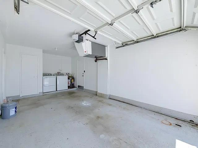  Residence photo 39