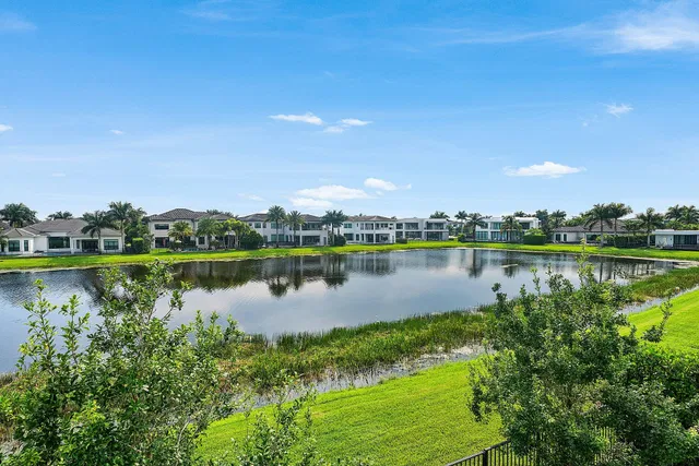 Boca Bridges Residence photo 77